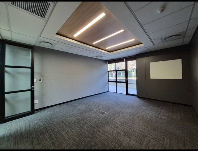727M² OFFICE TO LET IN MELROSE ESTATE